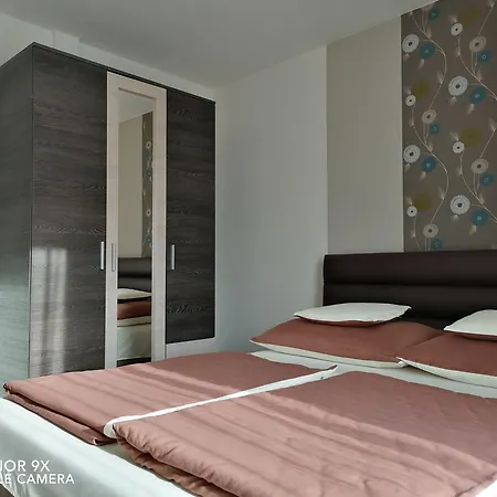 Homestay Perfekt Zamardi