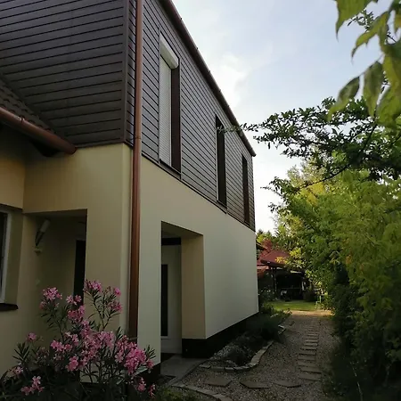 Homestay Perfekt Zamardi
